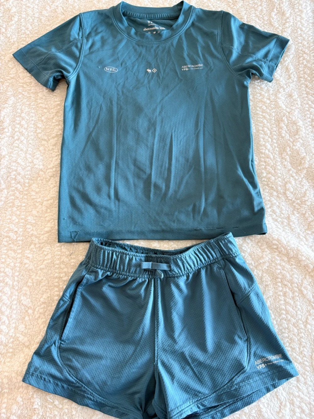 abercrombie kids teal athletic tee and shorts set